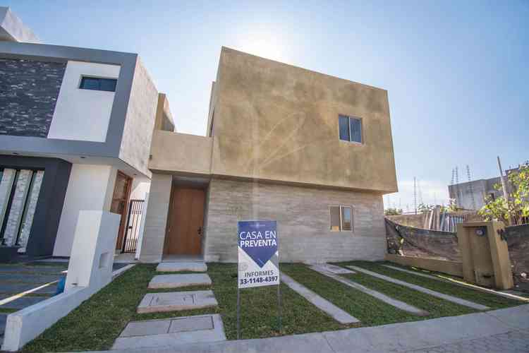 casa en venta paseo la almena el alcazar casa fuerte tlajomulco de zuniga jalisco pmagemF